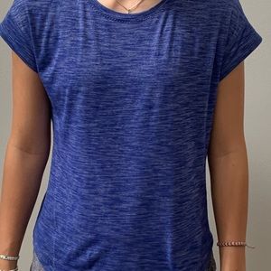 Lululemon T-Shirt